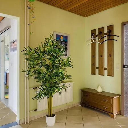 Kramer Apartment *